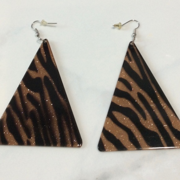 Statement Dangle Drop Earrings Large Triangle Tiger Stripes Acrylic Pierced Earr - Picture 3 of 6